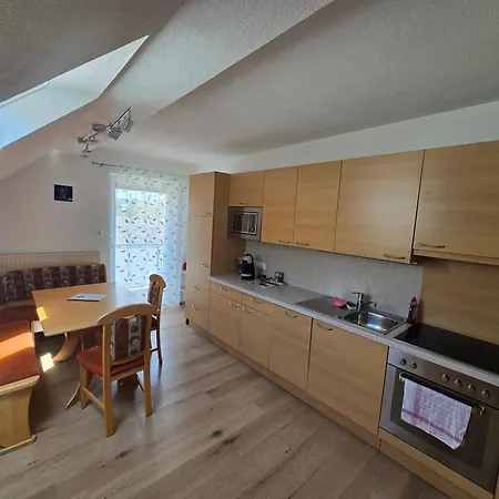 Apartmán U28 *